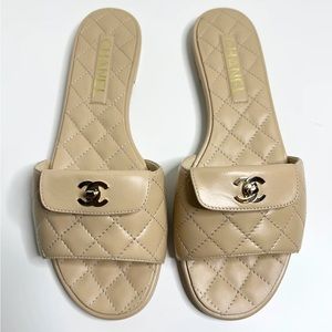 Chanel Beige Quilted Leather Gold CC Turnlock Slides NWT